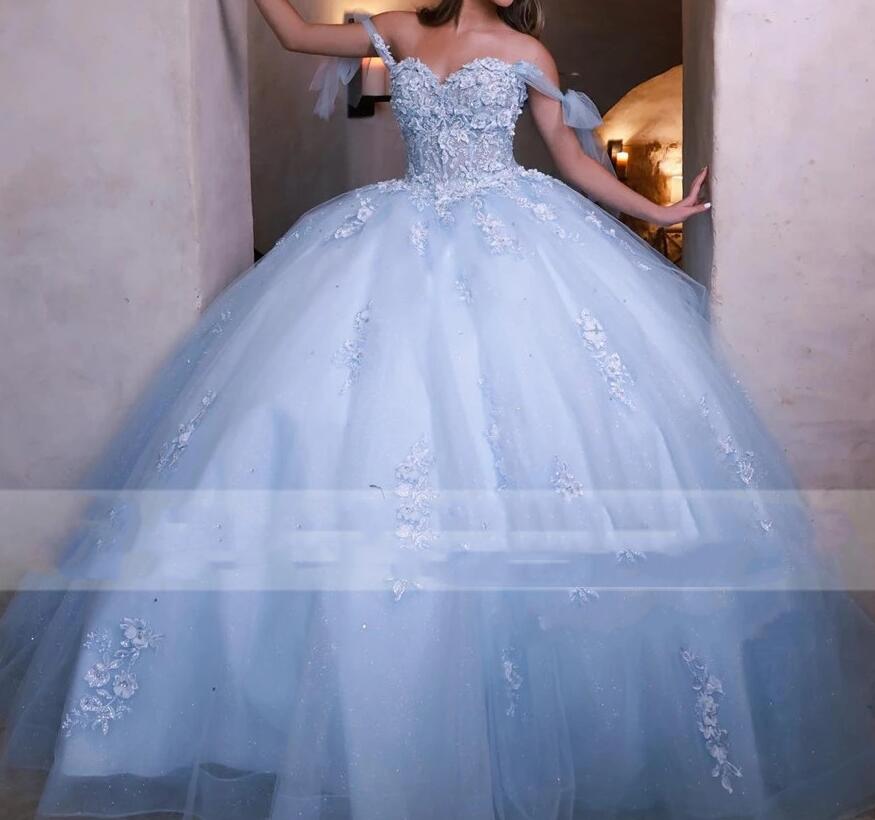 Quinceanera Dresses Princess Sexy Illusion Light Sky Blue Appliques Crystal Ball Gown with Tulle Plus Size Sweet 16 Debutante Party Birthday Vestidos 