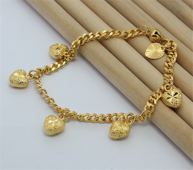 Charm Bracelets Charmhouse Yellow Gold Color GP Bracelets for Women 5 Heart Charm Bracelet Bangles Wristband Wedding Bridal Jewelry Gifts 230320