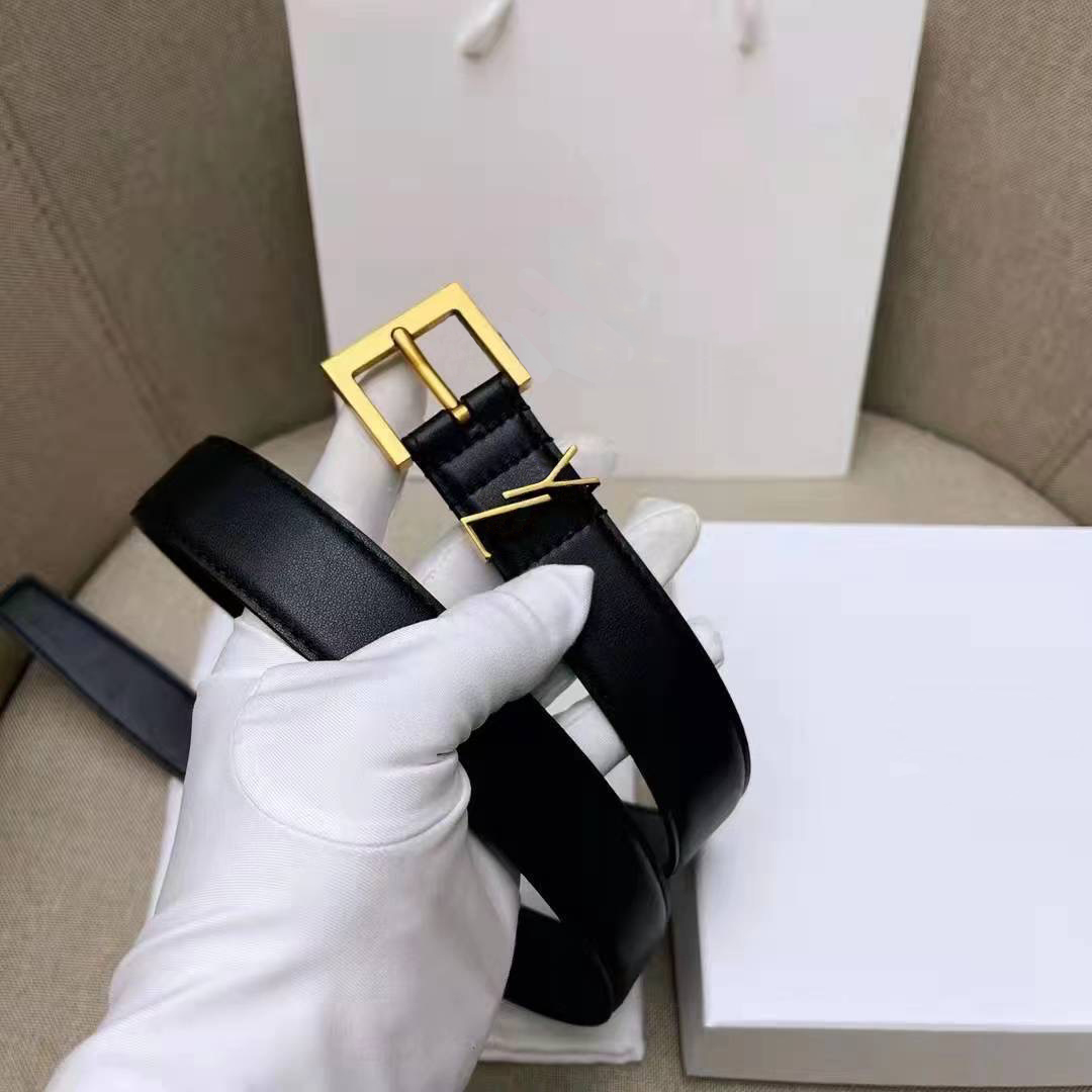 High-quality designer designed belt Women's genuine leather 3cm wide high-quality men's designer belt S buckle women's belt, No box
High-quality designer designed belt Women's genuine leather 3cm wide high-quality men's designer belt S buckle women's belt, No box