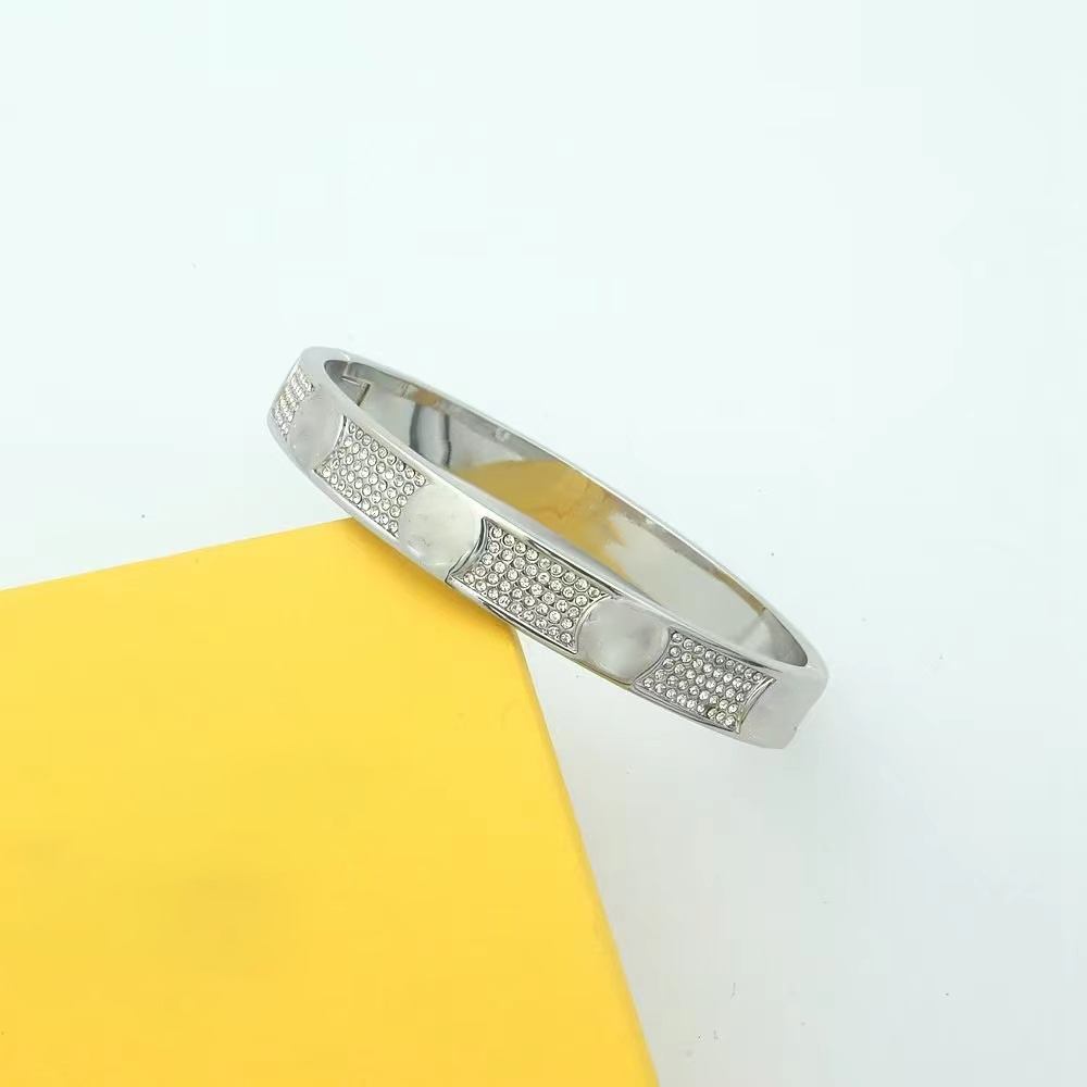 Fashion Love Bracelet Women's Rose Gold Silver Women's Bracelet Titanium Steel Screwdriver Diamond Luxury Designer Jewelry Women's Men's Bracelet With Original Box 55
Fashion Love Bracelet Women's Rose Gold Silver Women's Bracelet Titanium Steel Screwdriver Diamond Luxury Designer Jewelry Women's Men's Bracelet With Original Box 55