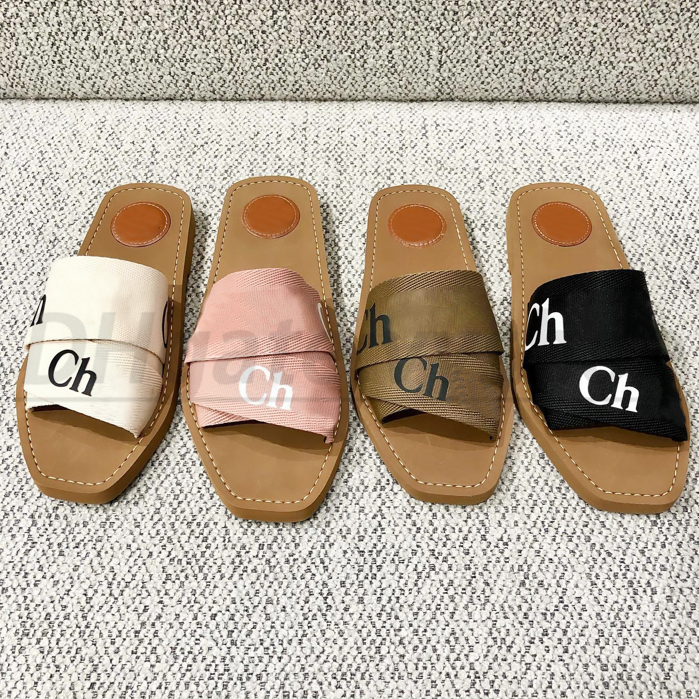 Wedge woody luxury designer women men espadrille slide flat mule ribbons large upper slip-on high heel canvas sandale confort flat slipper lady shoe, #9
Wedge woody luxury designer women men espadrille slide flat mule ribbons large upper slip-on high heel canvas sandale confort flat slipper lady shoe, #9