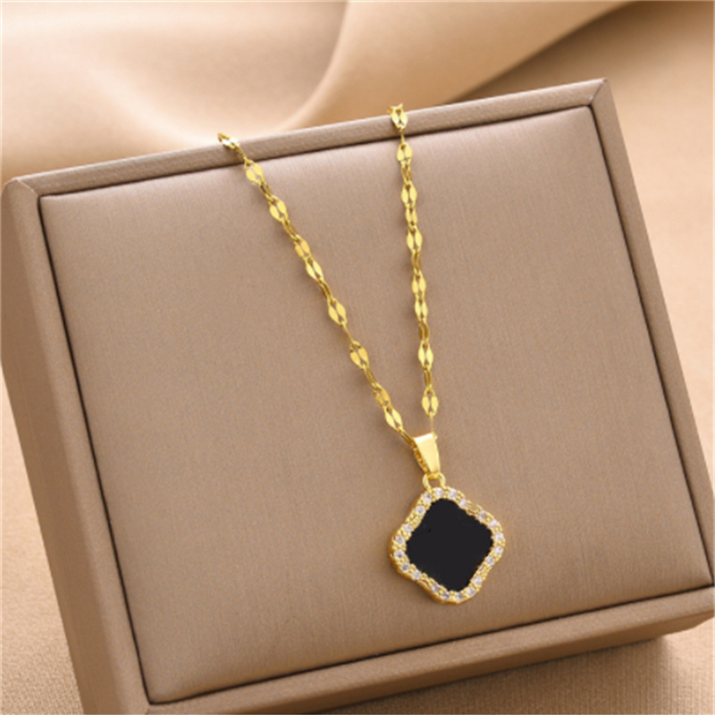 Luxury Pendant Necklaces Man Woman Highly Quality Women Party Wedding Lovers gift hip hop jewelry
Luxury Pendant Necklaces Man Woman Highly Quality Women Party Wedding Lovers gift hip hop jewelry