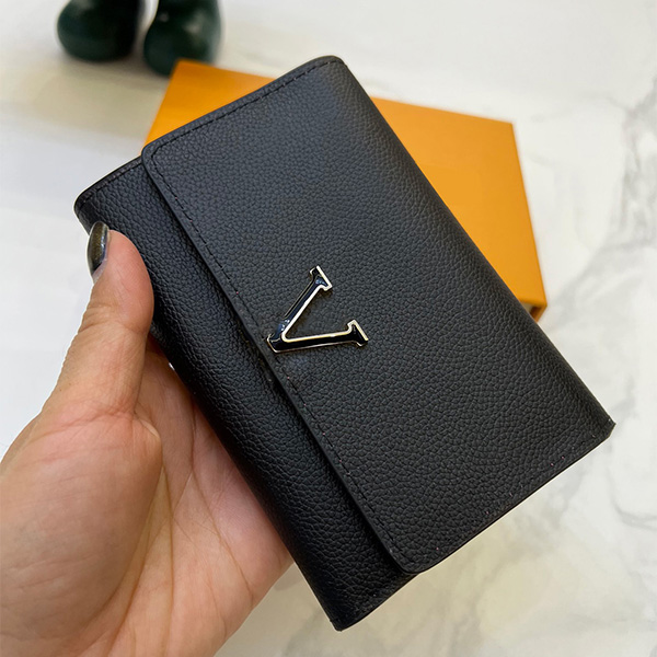 23 capucines Top High quality designers wallets cardholder luxurys men wallet designers women wallet high-end luxurys wallet M62157, Black
23 capucines Top High quality designers wallets cardholder luxurys men wallet designers women wallet high-end luxurys wallet M62157, Black