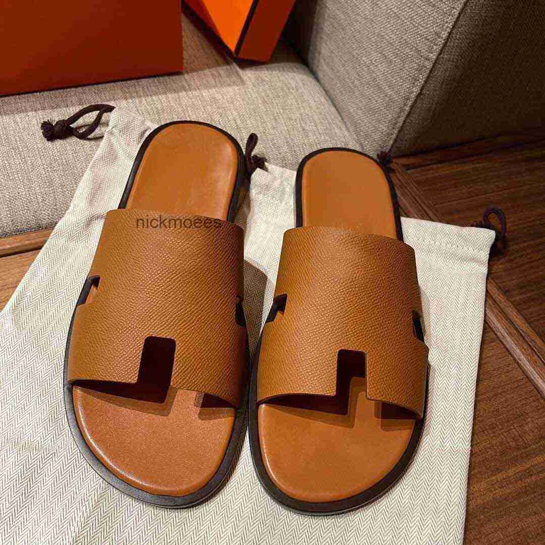Summer Luxury Izmir Sandals Shoes Calfskin Leather Men Slippers Slip On Beach Slide Flats Boy's Flip Flops Sandalias EU38-46.Original BOX
Summer Luxury Izmir Sandals Shoes Calfskin Leather Men Slippers Slip On Beach Slide Flats Boy's Flip Flops Sandalias EU38-46.Original BOX