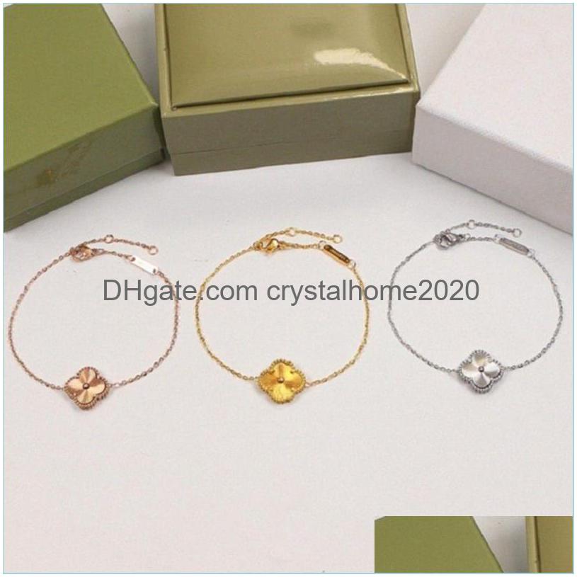Chain Designer Clover Bracelet Fashion Womens Gold Link Titanium Steel Fourleaf Flowers Cleef Bracelets Jewelry Drop Delivery Dhhtm
Chain Designer Clover Bracelet Fashion Womens Gold Link Titanium Steel Fourleaf Flowers Cleef Bracelets Jewelry Drop Delivery Dhhtm