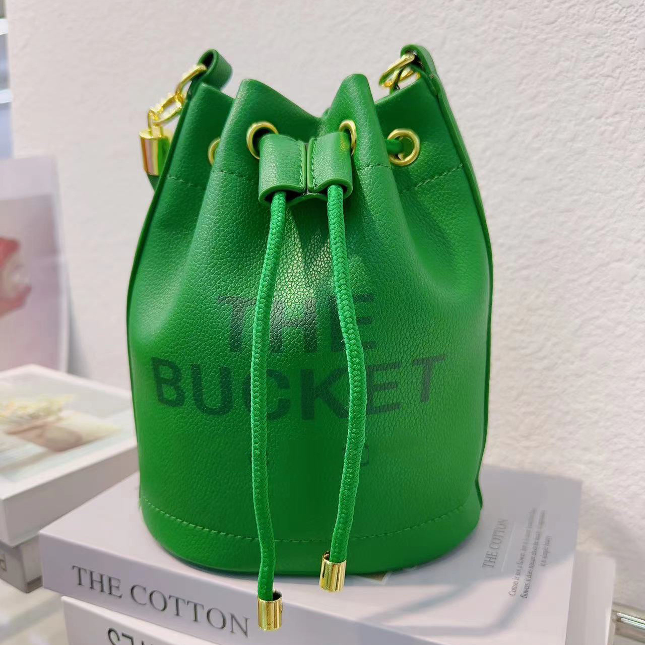 Luxury designer bucket bag Alphabet women's new fashion handbag America diagonal span Messenger Bags mobile phone bag, Black
Luxury designer bucket bag Alphabet women's new fashion handbag America diagonal span Messenger Bags mobile phone bag, Black