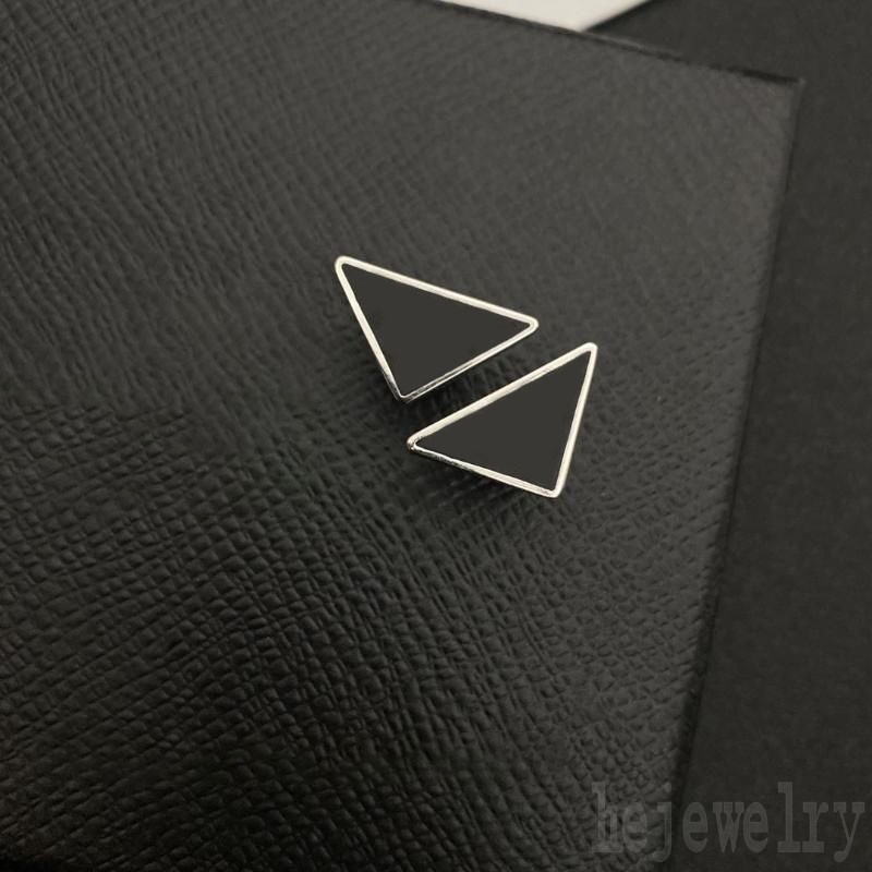 Modern 2023 drop stud earrings designer for women men retro exquisite punk love triangle have clip on earring hoop jewelry accessories for gift party ZB044 H1
Modern 2023 drop stud earrings designer for women men retro exquisite punk love triangle have clip on earring hoop jewelry accessories for gift party ZB044 H1