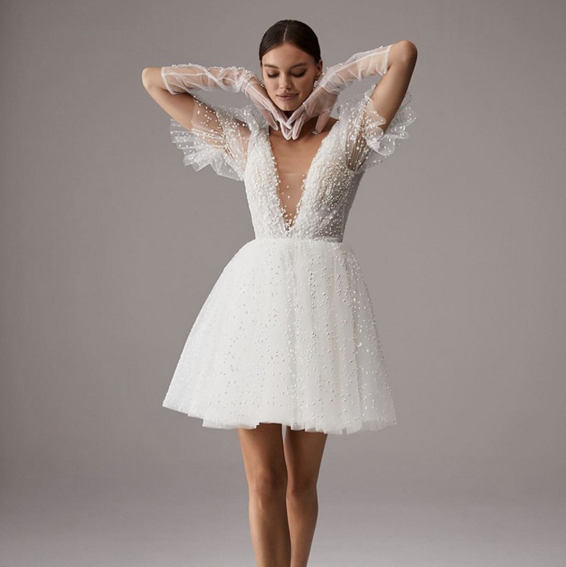 2023 New Arrival Short Wedding Party Dress Puff Sleeves V Neck Tutu Sexy Backless Mini Civil Bride Gowns Summer Vestidos De Novia