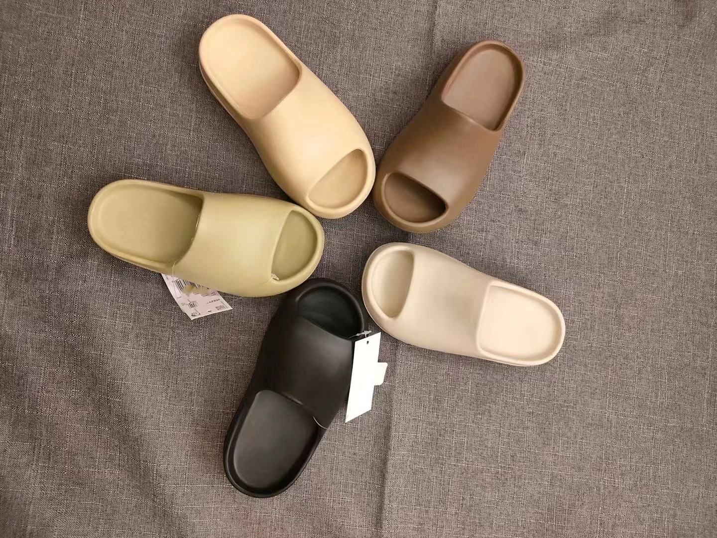 slipper foam runner kids Designer Mens Women Kid Foam Runner Slides Slipper Enflame Orange Pure Cream Clay Desert Sand Mineral sandals famous designer women 26-35, 10
slipper foam runner kids Designer Mens Women Kid Foam Runner Slides Slipper Enflame Orange Pure Cream Clay Desert Sand Mineral sandals famous designer women 26-35, 10