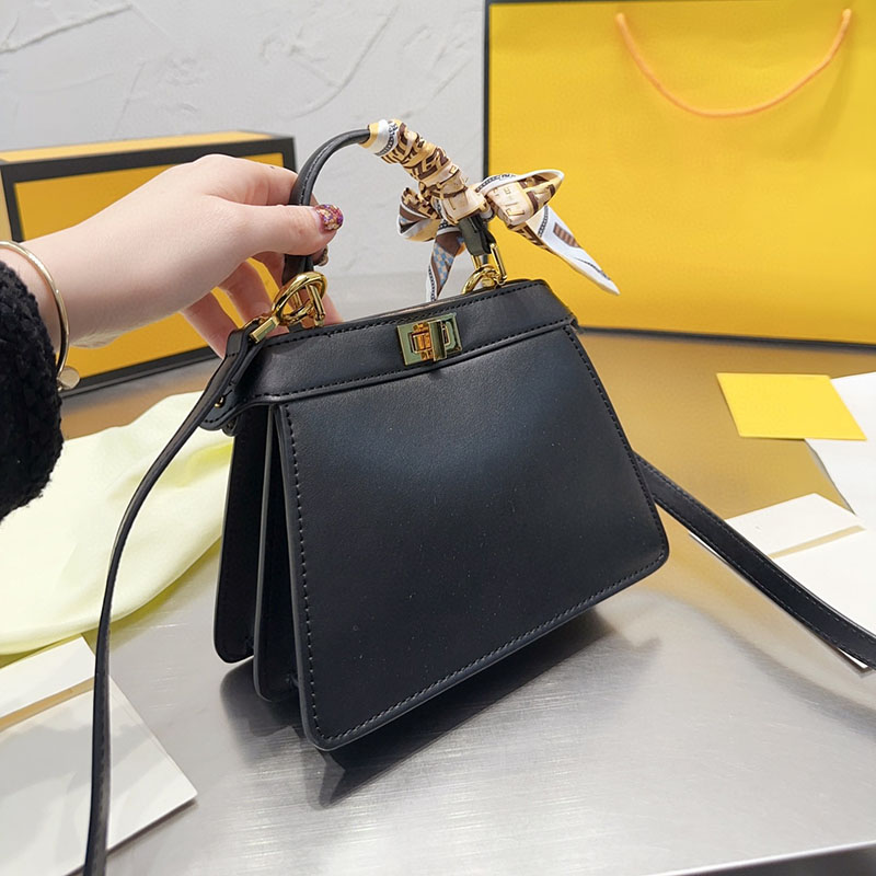 Crossbody Shoulder Bag Handbag Peekaboo Iseeu Petite Black Padded Nappa Leather Luxury Designer Bags Celebrity High End Fashion Handbags, Gift box
Crossbody Shoulder Bag Handbag Peekaboo Iseeu Petite Black Padded Nappa Leather Luxury Designer Bags Celebrity High End Fashion Handbags, Gift box