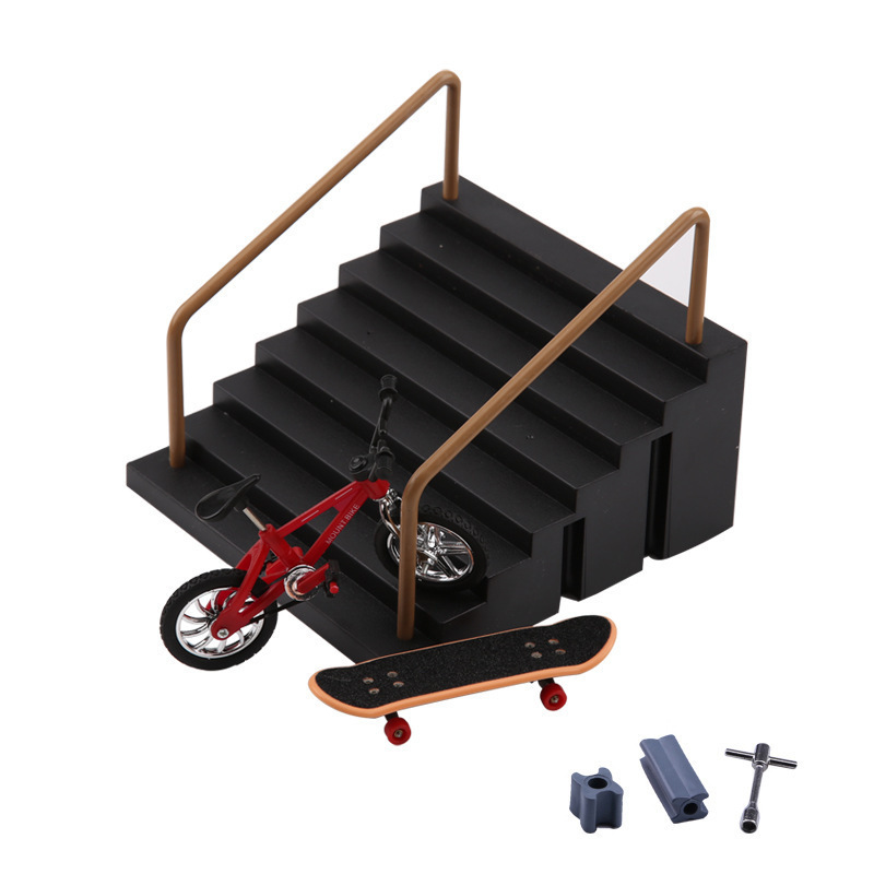 Novelty Games Tech Fingerboard Ramp Finger BMX Scooter Sets Skating Board Venue Combination Fingertip Bikes Skateboard Deck Children Toys Boy 230322