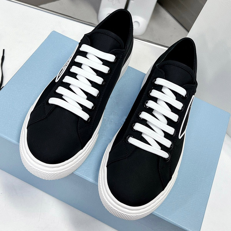 women dress shoes casual shoe sneaker sole Woman sneakers low top trainers luxury designer lace up with box size35-42, Khaki
women dress shoes casual shoe sneaker sole Woman sneakers low top trainers luxury designer lace up with box size35-42, Khaki