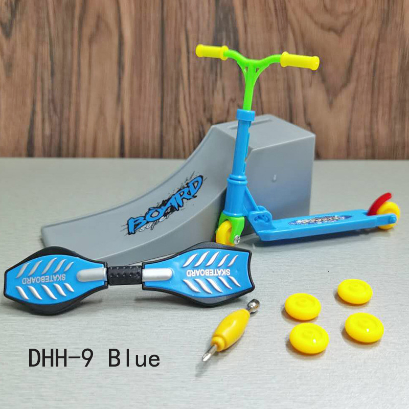 Novelty Games Tech Fingerboard Skate Ramp Parts Set skateboarding Finger BMX bicycle Two Wheel Mini Scooter Fingertip Bikes Toys Kids Gifts 230322