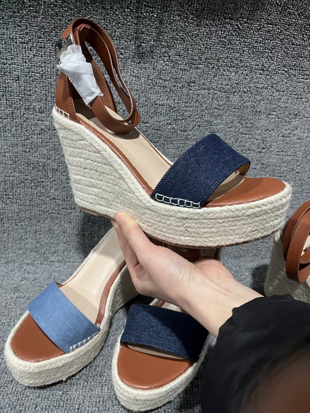 High Heel Platform Wedge Sandals 2023 Luxury Designer Shoes Summer Bohemian Sandals Women Muffins Shoes, Light blue
High Heel Platform Wedge Sandals 2023 Luxury Designer Shoes Summer Bohemian Sandals Women Muffins Shoes, Light blue