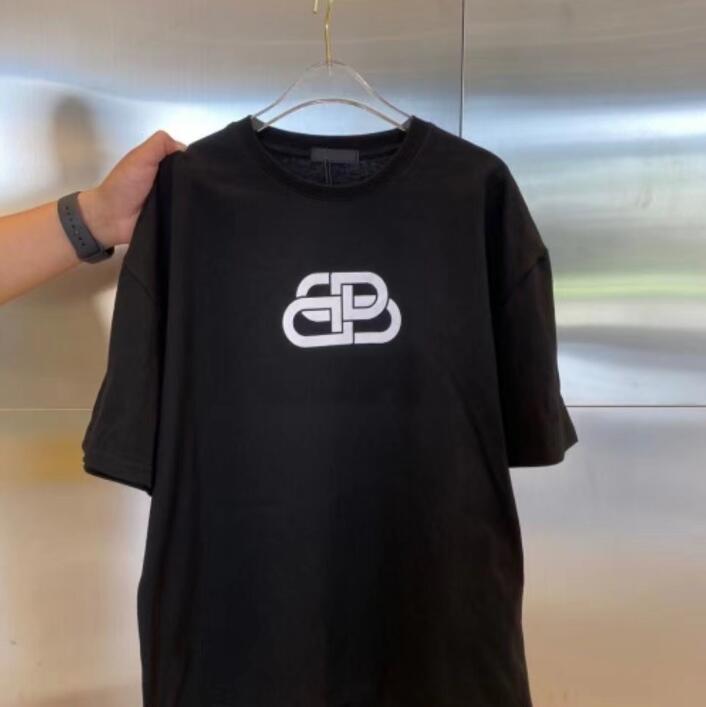 Womens New High end Paris brand t shirt Top designer Luxury balencigag cotton Large Harajuku round neck rhinestone Mens T shirt 3XL 4XL M5US
Womens New High end Paris brand t shirt Top designer Luxury balencigag cotton Large Harajuku round neck rhinestone Mens T shirt 3XL 4XL M5US