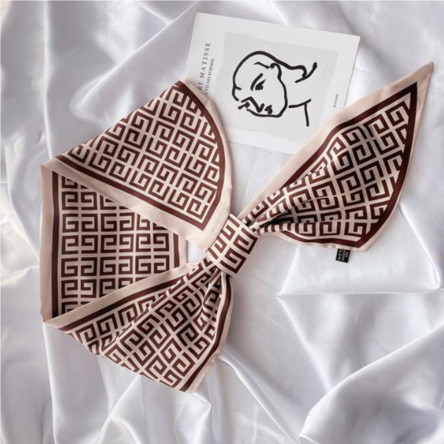 9style Letters Print Silk Scarf Headband for Women Summer Fashion Long Bag Scarves Paris Luggage Ribbon Head Wrap 75-15cm
9style Letters Print Silk Scarf Headband for Women Summer Fashion Long Bag Scarves Paris Luggage Ribbon Head Wrap 75-15cm