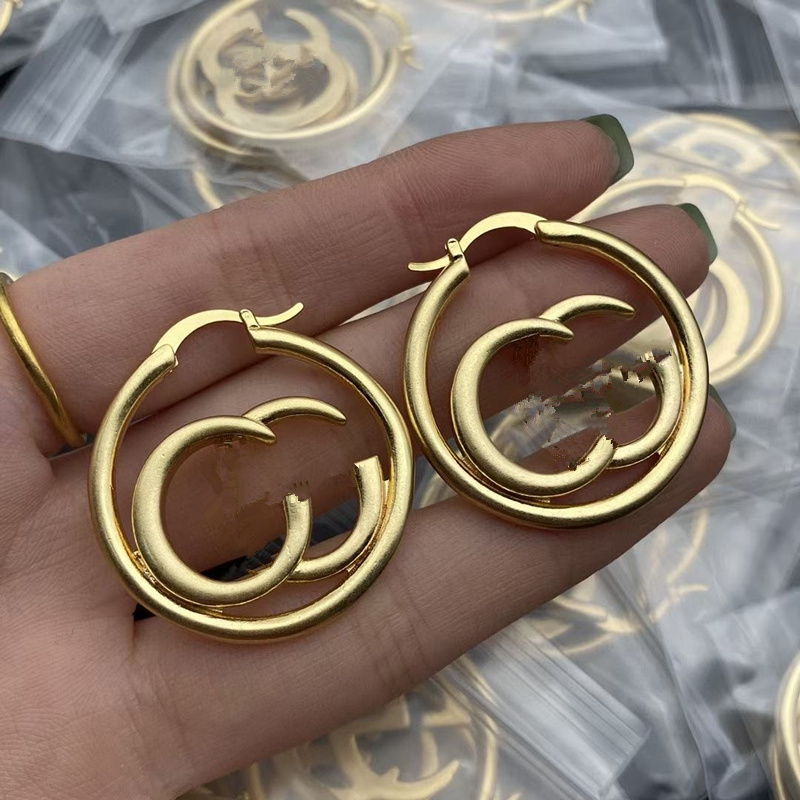 Designer Huggie Earring Letter Double G Logo Stud Earing Luxury Women Fashion Hoop Jewelry Metal GGity Crystal Pearl Earring cjeweler Women's Gift iuyt
Designer Huggie Earring Letter Double G Logo Stud Earing Luxury Women Fashion Hoop Jewelry Metal GGity Crystal Pearl Earring cjeweler Women's Gift iuyt