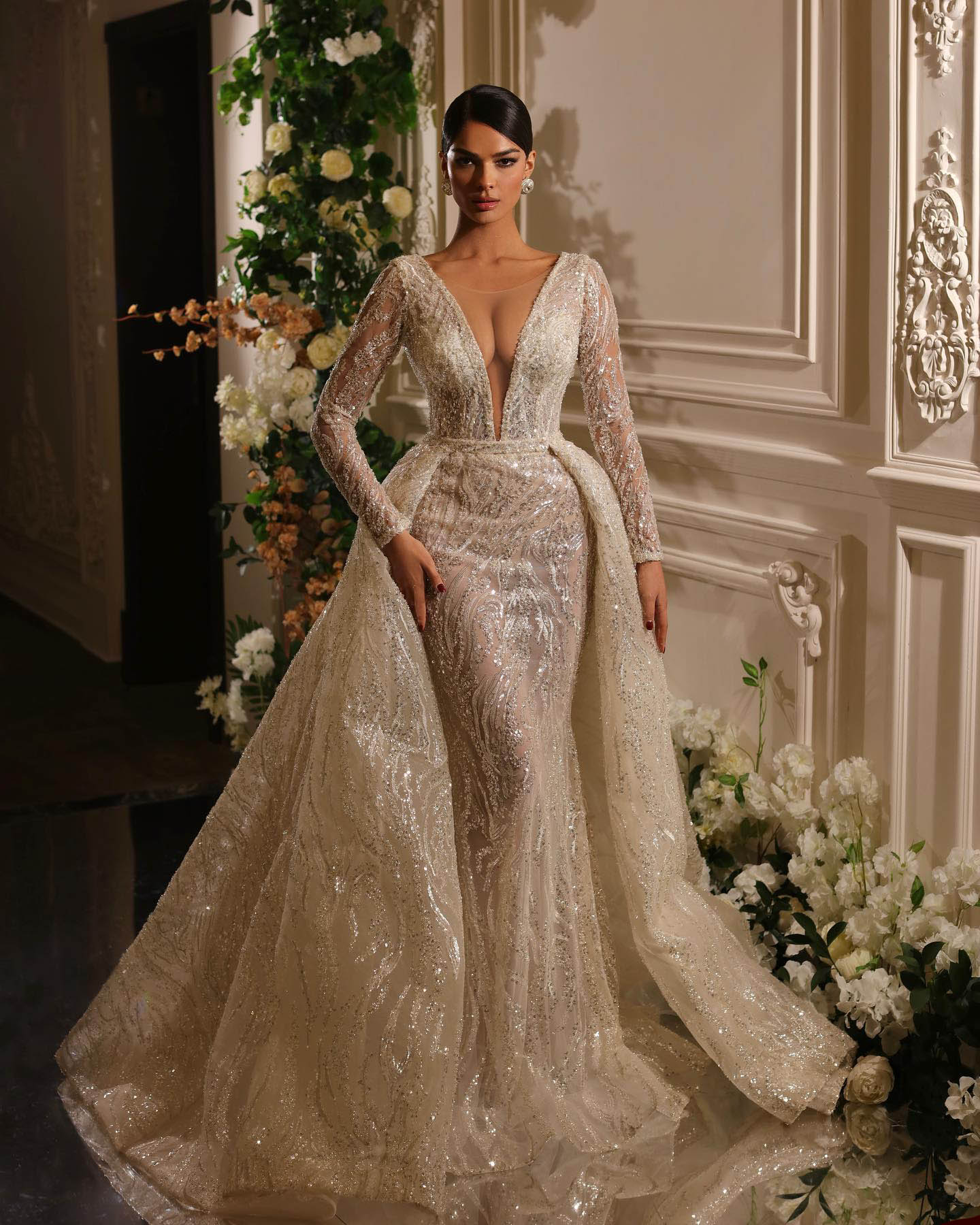 Elegant Illusion Mermaid Wedding Dress With Detachable Train Sparkly Sequins Sheer Neck Long Sleeve Bridal Gowns Bride Dresses