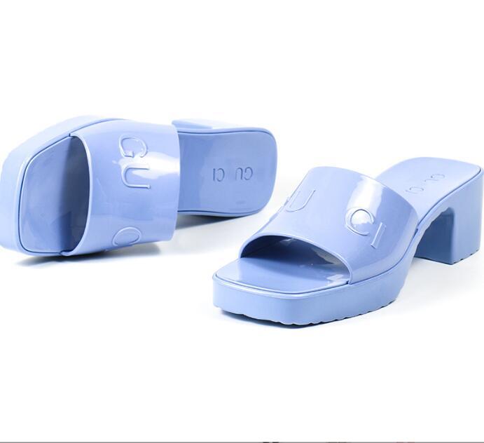 Luxury Designer Women Slippers Chunky Rubber Slippers Jelly Sandals High Heels Sandal Summer Thick Bottom Slipper Beach Slides Alphabet Candy Colors, 20
Luxury Designer Women Slippers Chunky Rubber Slippers Jelly Sandals High Heels Sandal Summer Thick Bottom Slipper Beach Slides Alphabet Candy Colors, 20