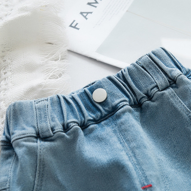 Jeans DFXD Spring Toddler Boys Denim Cargo Pants Fashion Solid Big Pockets Long Loose Jeans Pants 1-5T Kids Outfits Children Clothes 230322