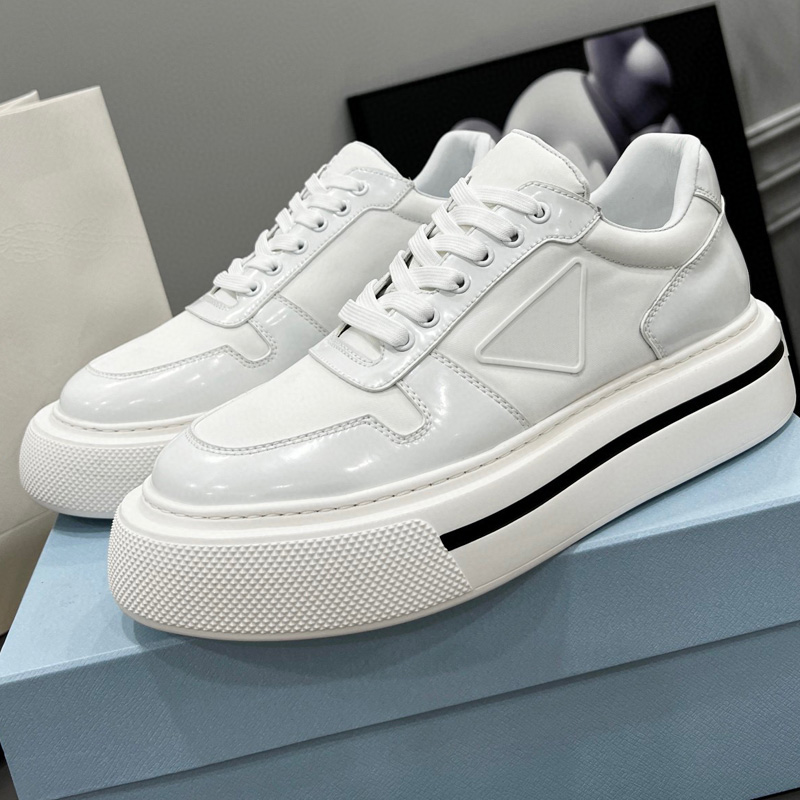 Platform sneakers Casual shoes Luxurys Designers Womens Shoe Italy Web Stripe Rubber Sole Stretch Cotton Low Top women Sneakers size35-42, Khaki
Platform sneakers Casual shoes Luxurys Designers Womens Shoe Italy Web Stripe Rubber Sole Stretch Cotton Low Top women Sneakers size35-42, Khaki