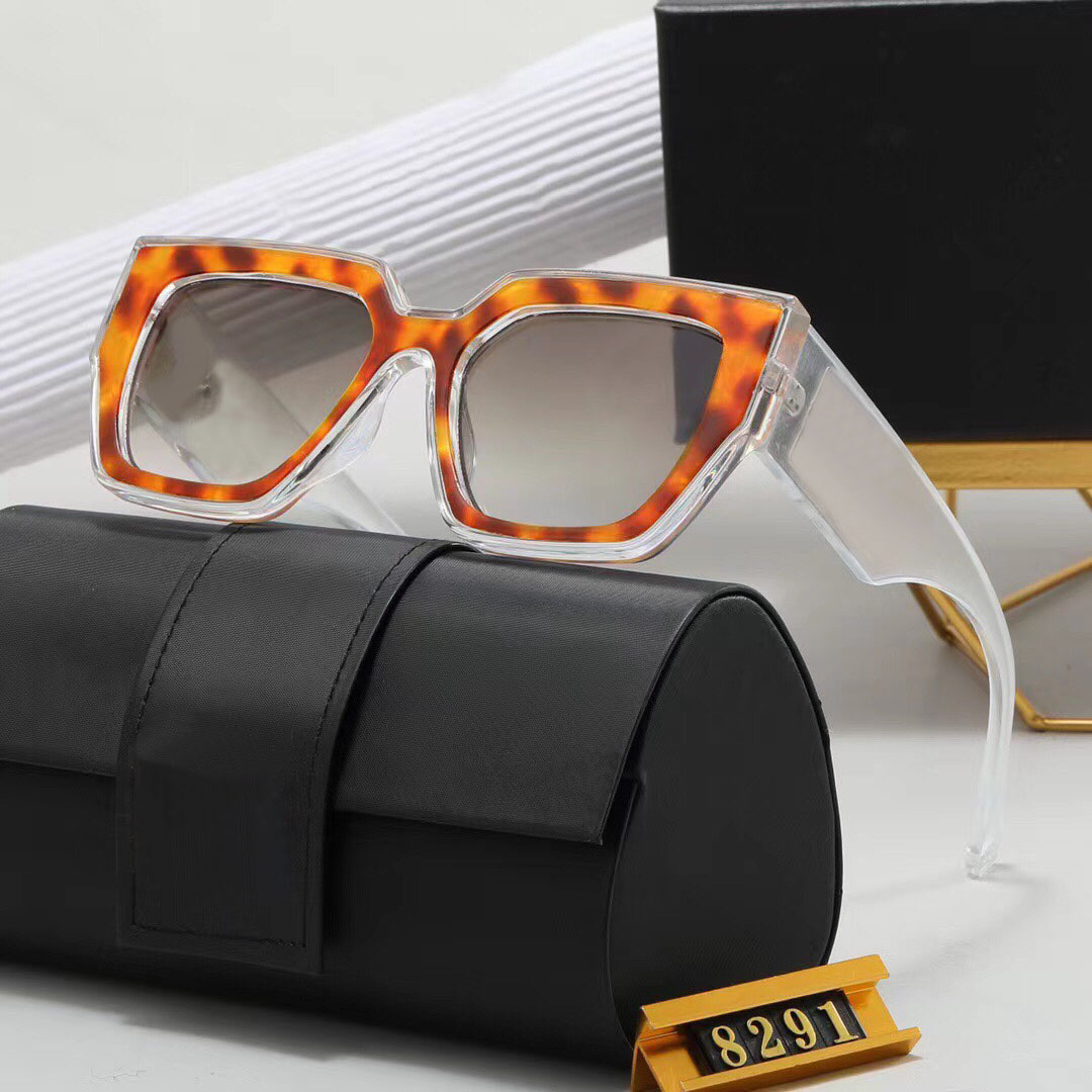 Fashion luxury Sunglasses Designer letter womens Mens Goggle senior Eyewear For Women eyeglasses 8 color frame Vintage Metal Sun Glasses with Box
Fashion luxury Sunglasses Designer letter womens Mens Goggle senior Eyewear For Women eyeglasses 8 color frame Vintage Metal Sun Glasses with Box