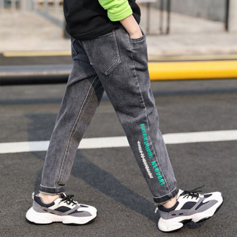 Jeans Spring and Autumn Boys' Jeans Baby Clothing Classic Pants Children's Denim Clothing Boys' Casual Bowboy Long Trousers 3-14Y 23040