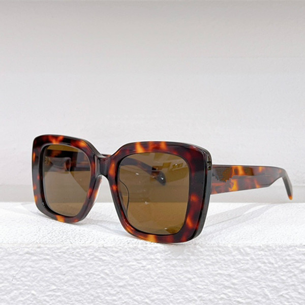 Sunglasses For Men Women Summer 40496 Designers Style Anti-Ultraviolet Retro Plate Full Frame Random Box
Sunglasses For Men Women Summer 40496 Designers Style Anti-Ultraviolet Retro Plate Full Frame Random Box