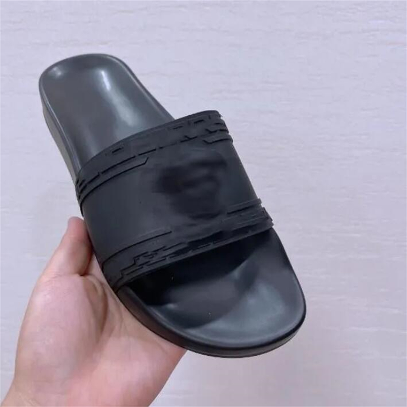 Luxury designer shoes slide slippers summer sandals men beach indoor flat flip flops leatherlady women fashion classic shoes ladies size 35-45 with box dust bag, Purple
Luxury designer shoes slide slippers summer sandals men beach indoor flat flip flops leatherlady women fashion classic shoes ladies size 35-45 with box dust bag, Purple