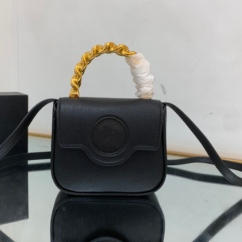 2023 new fashion shoulder bag leather contrast luxury handbag mini handbag black classic messenger bag retro small bag designer wallet 
2023 new fashion shoulder bag leather contrast luxury handbag mini handbag black classic messenger bag retro small bag designer wallet