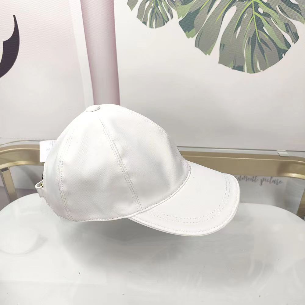 Fashion ball cap for men and women designer Luxury unisex cap Adjustable hat Street fit Sporty casual embroidery Cappelli Firmati, White
Fashion ball cap for men and women designer Luxury unisex cap Adjustable hat Street fit Sporty casual embroidery Cappelli Firmati, White