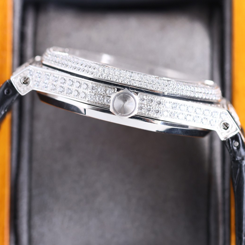 AP Watch Full Diamond Watch Mens Watches 40mm Automatic Mechanical Movement Watch Waterproof Fashion Business Wristwatches Montre De Luxe Multistrap 031Q
AP Watch Full Diamond Watch Mens Watches 40mm Automatic Mechanical Movement Watch Waterproof Fashion Business Wristwatches Montre De Luxe Multistrap 031Q