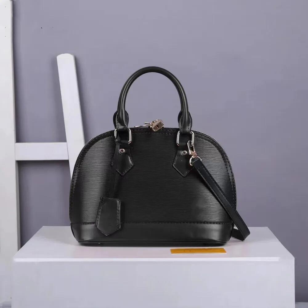 7AHigh quality ALMA BB shell bag women handbag leather flower Embossed shoulder bags crossbody bag Messenger handbags with lock Shoulder strap, Box
7AHigh quality ALMA BB shell bag women handbag leather flower Embossed shoulder bags crossbody bag Messenger handbags with lock Shoulder strap, Box