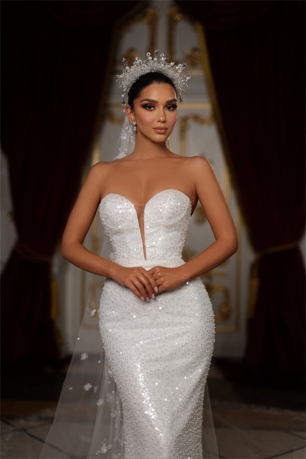Elegant Mermaid Wedding Dresses Sweetheart Sequined Sleeveless Court Gown Available in Multiple Colors Custom Made Plus Size Bridal Gown Vestidos De N