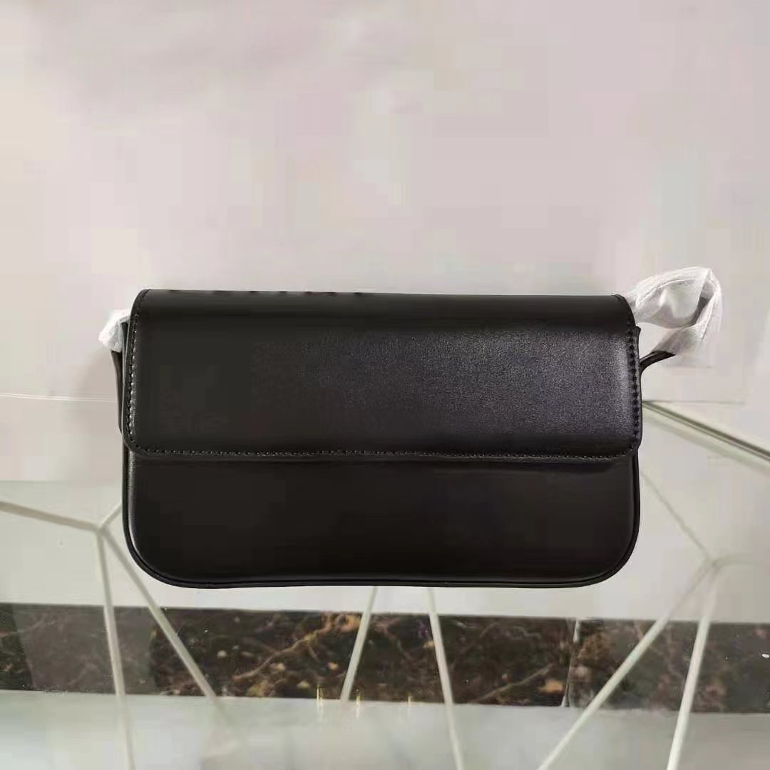 2023 New designer bag Underarm leather women's one-shoulder Portable Diagonal baguette Bag Adjustable shoulder strap Fashion commuting casual underarm bag, Black;leather strap
2023 New designer bag Underarm leather women's one-shoulder Portable Diagonal baguette Bag Adjustable shoulder strap Fashion commuting casual underarm bag, Black;leather strap