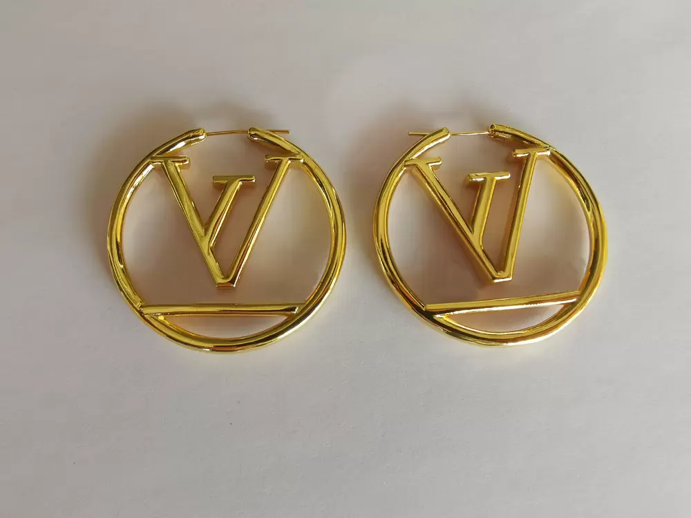 2022 gold hoop earrings for lady Women Party Wedding Lovers gift engagement Jewelry Bride
2022 gold hoop earrings for lady Women Party Wedding Lovers gift engagement Jewelry Bride