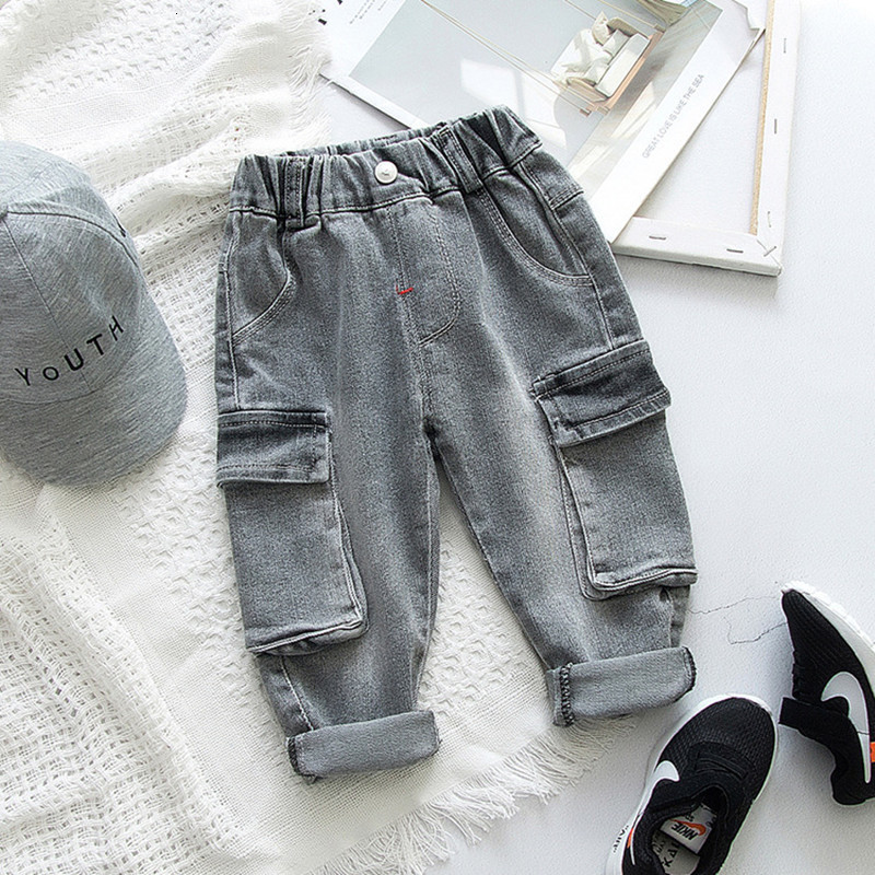 Jeans DFXD Spring Toddler Boys Denim Cargo Pants Fashion Solid Big Pockets Long Loose Jeans Pants 1-5T Kids Outfits Children Clothes 230322