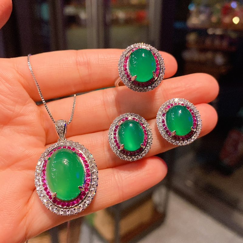 Vintage Egg Emerald Diamond Jewelry set 925 Sterling Silver Engagement Wedding Rings Earrings Necklace For Women Promise Gift 
Vintage Egg Emerald Diamond Jewelry set 925 Sterling Silver Engagement Wedding Rings Earrings Necklace For Women Promise Gift