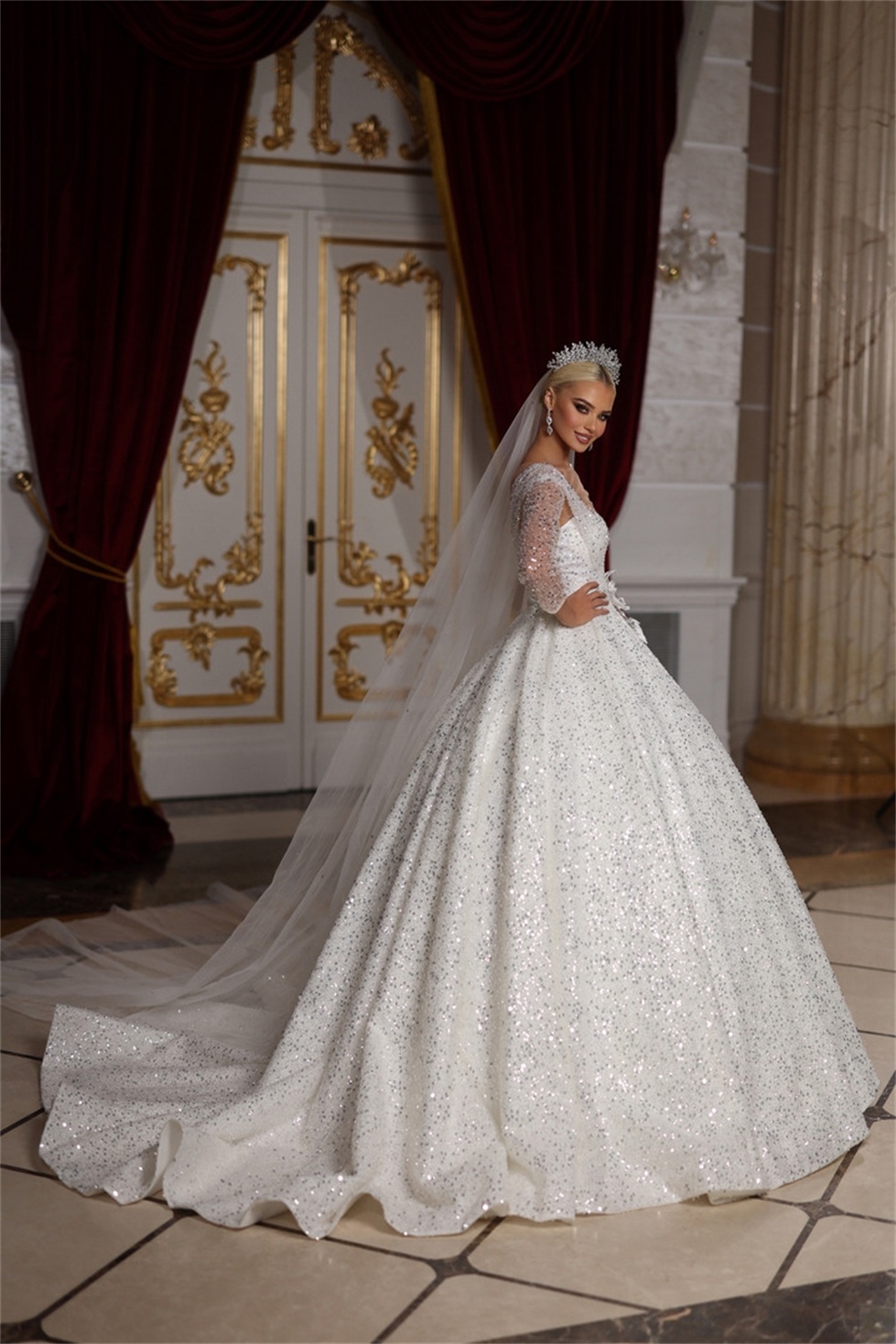 Gorgeous Ball Wedding Dresses Square Long Sleeves Shining Sequins Backless Zipper Court Pleats Custom Made Bridal Gown Plus Size Vestidos De Novia