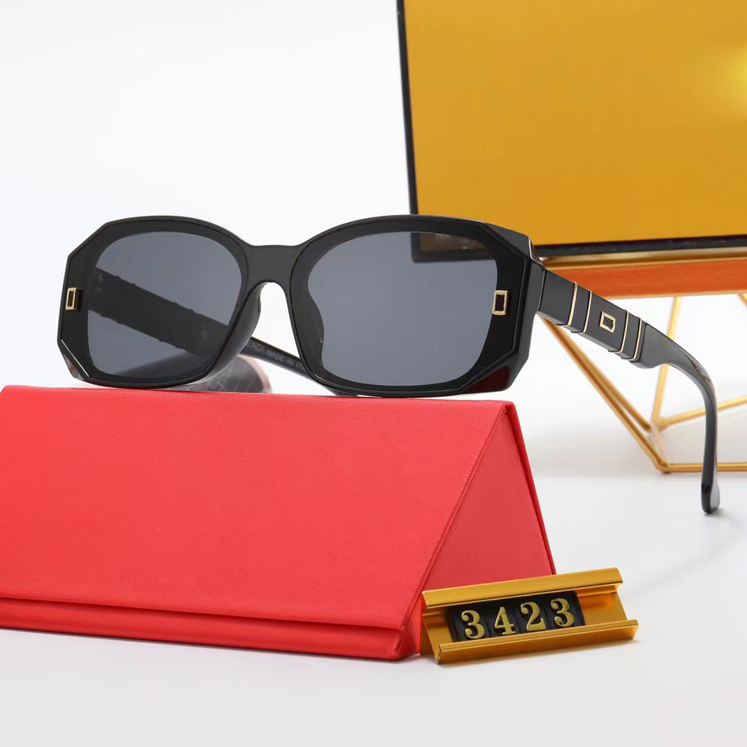2023Mens Sunglasses Designer Sunglasses for Women Optional top quality Polarized UV400 protection lenses Stylish photo taking with small oval frame
2023Mens Sunglasses Designer Sunglasses for Women Optional top quality Polarized UV400 protection lenses Stylish photo taking with small oval frame