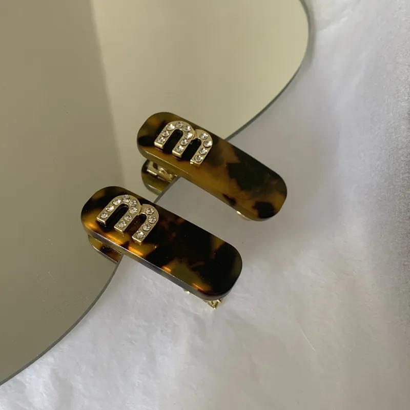 Fashion Women MM Designers Hair Clips Hairpin Barrettes Pearl Acrylic Diamond Pins Hair Accessories Lady Party Jewelry