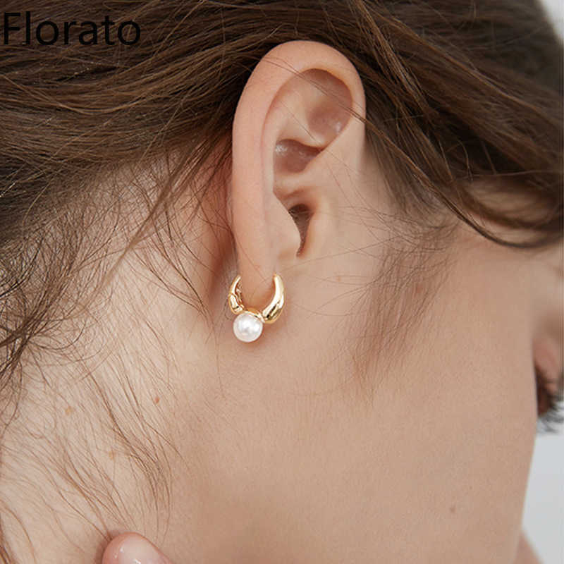 Charm S925 Sterling Silver Cute Pearl Small Hoop Earrings for Women Gold Color Eardrop Minimalist Tiny Huggies Earrings Fine Jewelry Z0323
