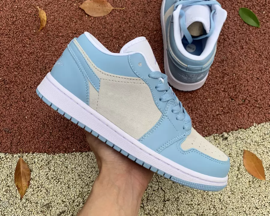 Basketball Shoes Jumpman 1 Low Mens 1S colour University Blue Womens running Outdoor Sports Sneakers Ship, College blue
Basketball Shoes Jumpman 1 Low Mens 1S colour University Blue Womens running Outdoor Sports Sneakers Ship, College blue