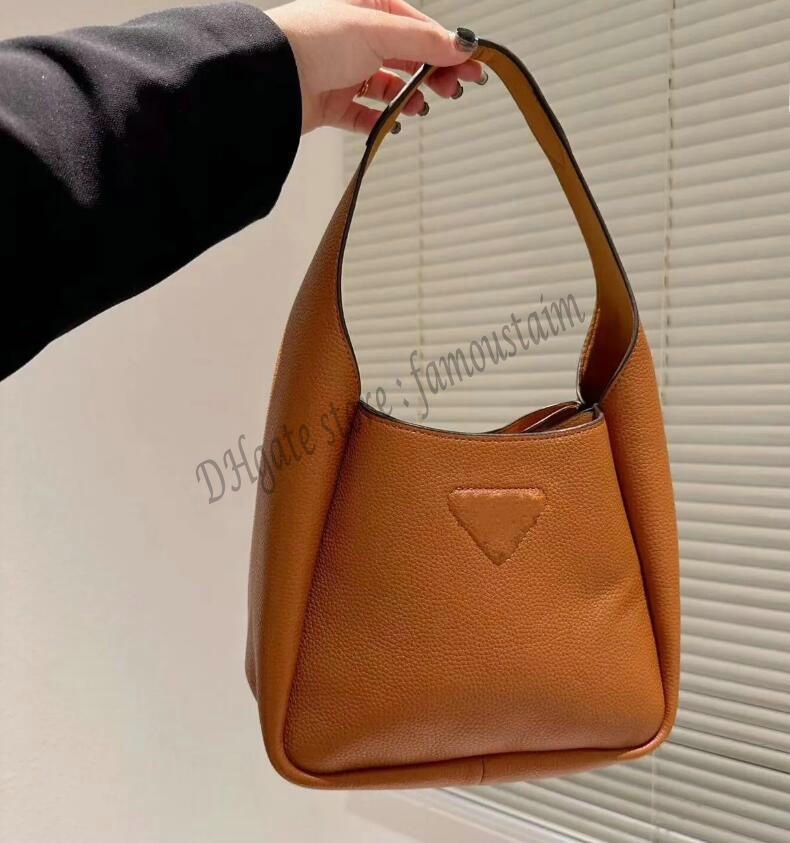 Lady Totes Brand women Shoulder Bags Genuine Calfskin Tote handbags Luxurys Designers Belt handbag Crossbody Bag Shopping, 01
Lady Totes Brand women Shoulder Bags Genuine Calfskin Tote handbags Luxurys Designers Belt handbag Crossbody Bag Shopping, 01