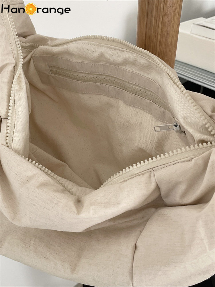 Waist Bags HanOrange 2023 Spring Cotton Linen Texture Cross Shoulder Dumpling Women Fashion Pleated Filled Crescent Female 230323