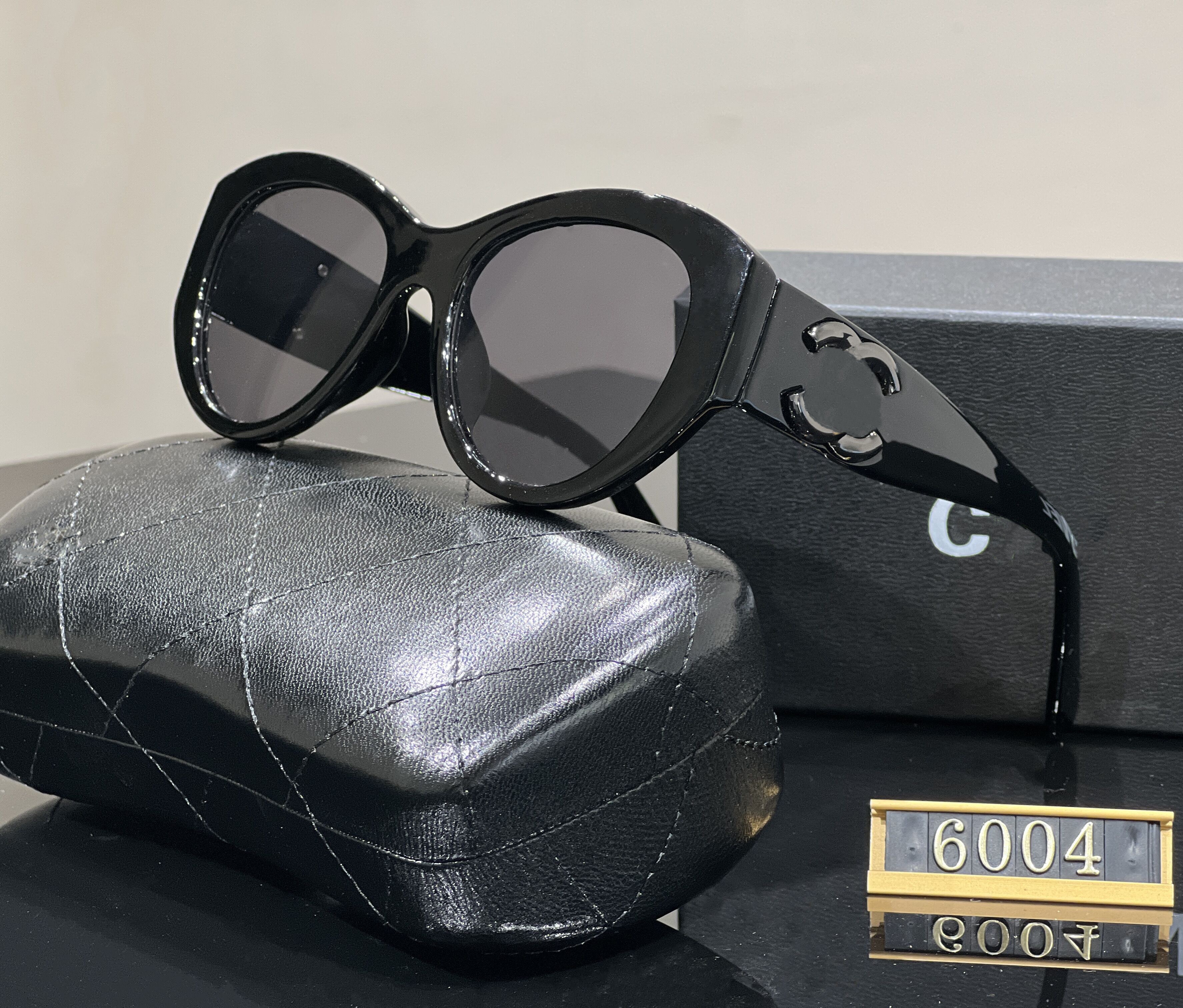 Designer Sunglasses Summer outdoor Beach sun Glasses Fashion Full Frame Sunglass Mens Women 6 Colors Good Quality
Designer Sunglasses Summer outdoor Beach sun Glasses Fashion Full Frame Sunglass Mens Women 6 Colors Good Quality