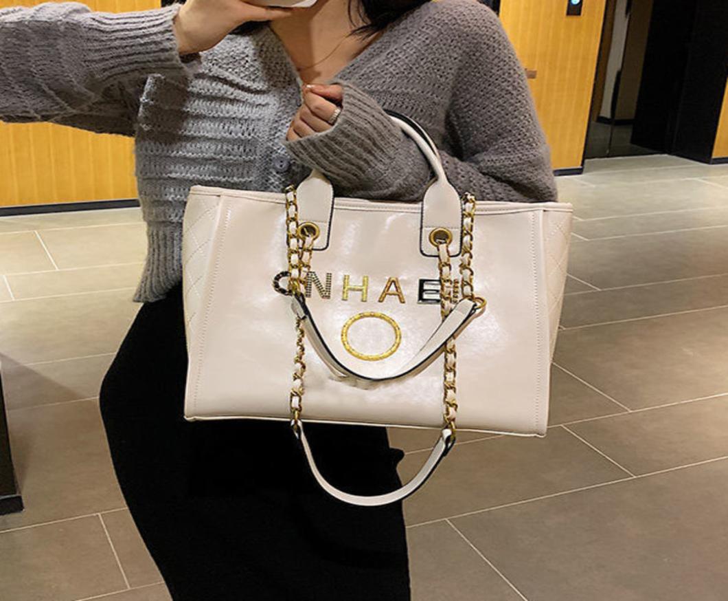 Luxury Brand Women039s Handbags Beach Bags Designers Ch Metal Letter Badge Tote Evening Bag Small Mini Body Leather Handbag Lar5496146, Red
Luxury Brand Women039s Handbags Beach Bags Designers Ch Metal Letter Badge Tote Evening Bag Small Mini Body Leather Handbag Lar5496146, Red