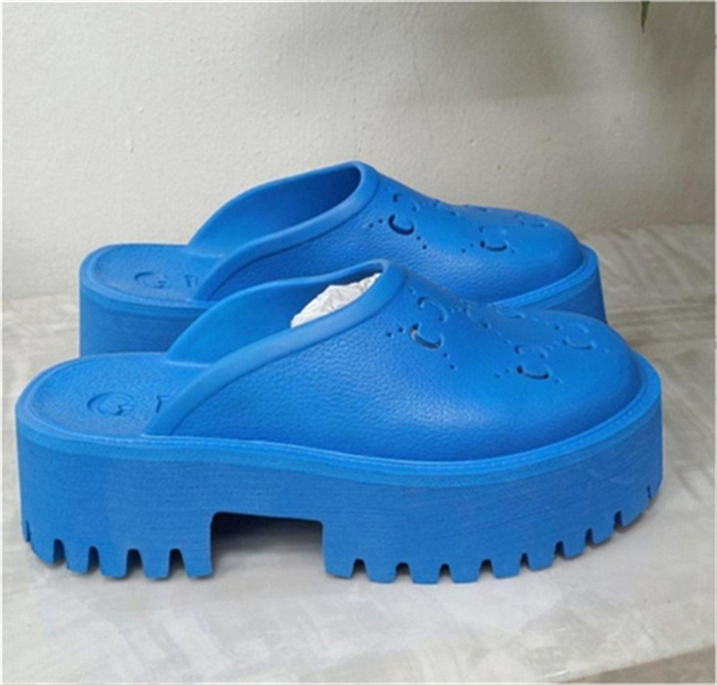 Women's slippers platform perforated sandal Summer Shoe Top designer womens slippers Candy colors Clear beach slippers High Heel Height 5.5CM Size 35-42, # 06
Women's slippers platform perforated sandal Summer Shoe Top designer womens slippers Candy colors Clear beach slippers High Heel Height 5.5CM Size 35-42, # 06