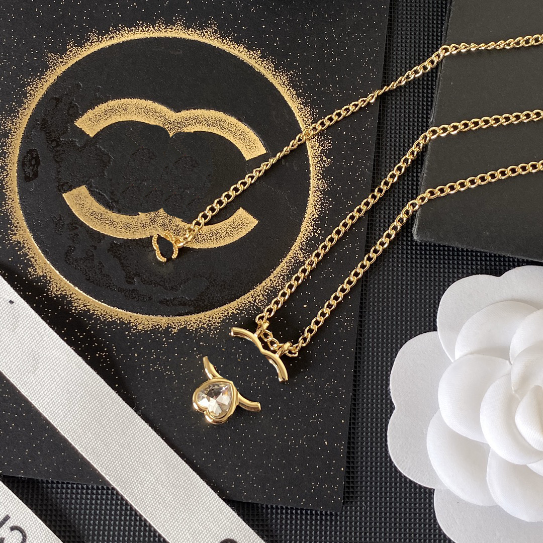 Designer Necklaces Women Diamond Stamp Love Quality Original Edition Never Fade 18K Gold Diamond Women Necklace Chain Copper For Women Jewelry
Designer Necklaces Women Diamond Stamp Love Quality Original Edition Never Fade 18K Gold Diamond Women Necklace Chain Copper For Women Jewelry