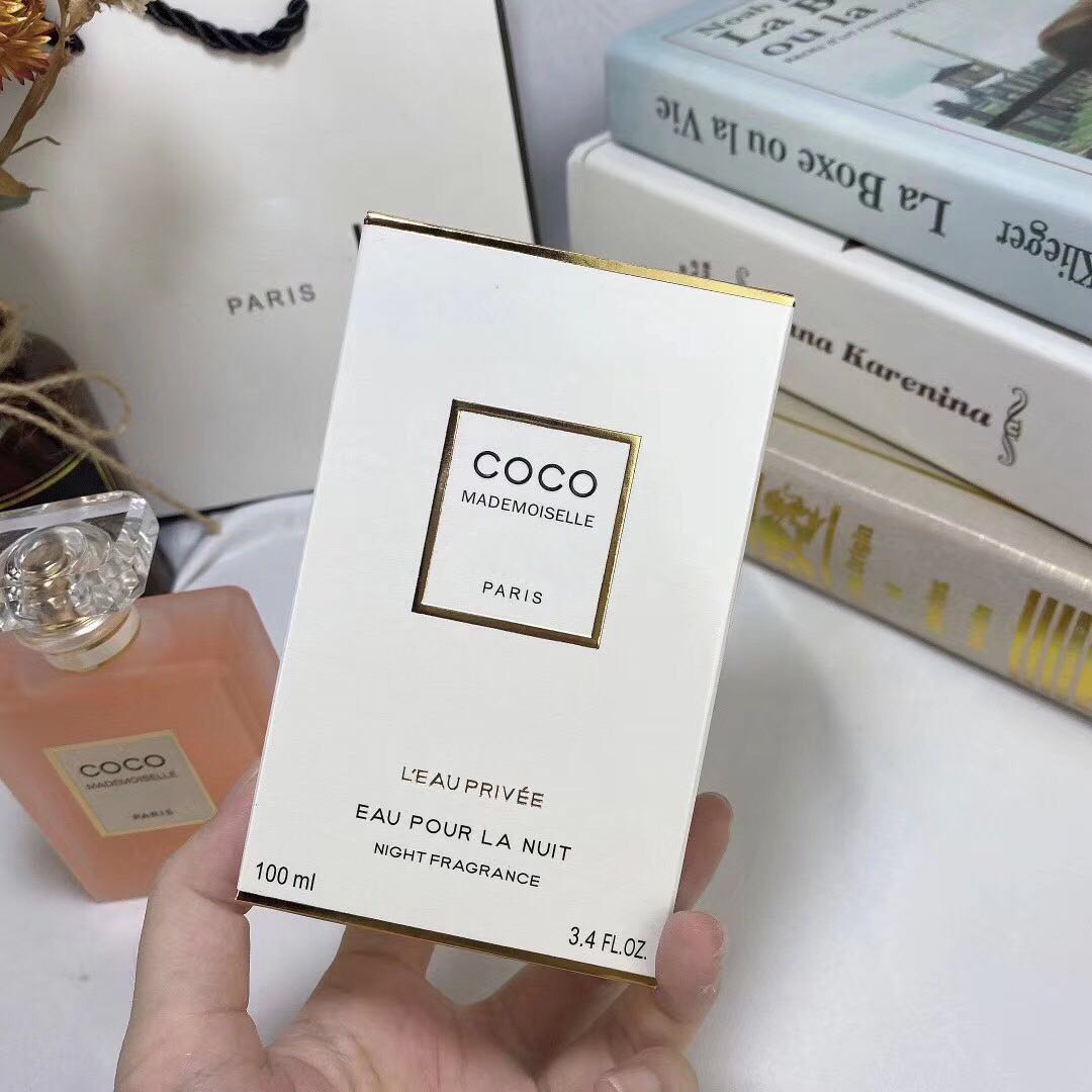 Sweety Woman Perfume Coco Fragrance Scent EAU Pour La Nuit 100ml 3.4 FL.OZ EDP Eau De Parfum Long Lasting Strong Scents Lady Perfumes Spray Parfum Gift Wholesale
Sweety Woman Perfume Coco Fragrance Scent EAU Pour La Nuit 100ml 3.4 FL.OZ EDP Eau De Parfum Long Lasting Strong Scents Lady Perfumes Spray Parfum Gift Wholesale